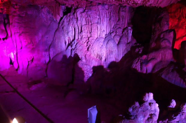 crête sauvage GROTTEcrète sauvage GROTTEGROTTE crète sauvageDSC00023.JPG