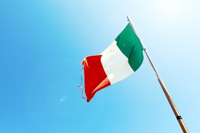flag-flagpole-italy-7522.jpg