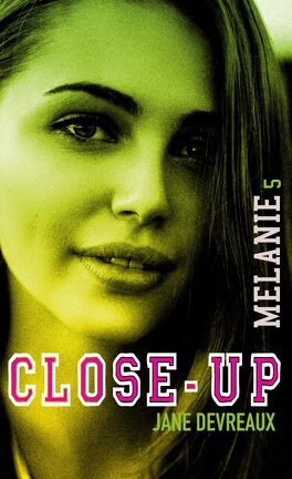 Cette image a un attribut alt vide ; le nom du fichier est close_up_tome_5_melanie-4958940-264-432.jpg